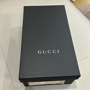 Gucci me s shoe box!